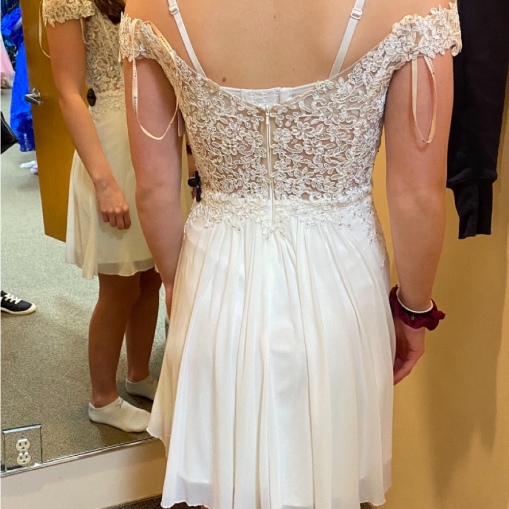 Dress - Picture 2 of 5
